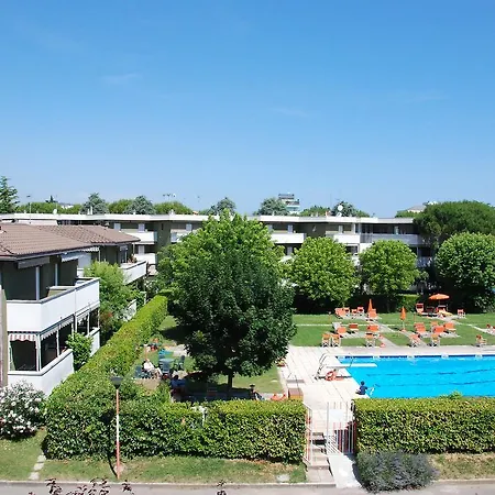 Locazione Turistica Giardino.1 Apartman *