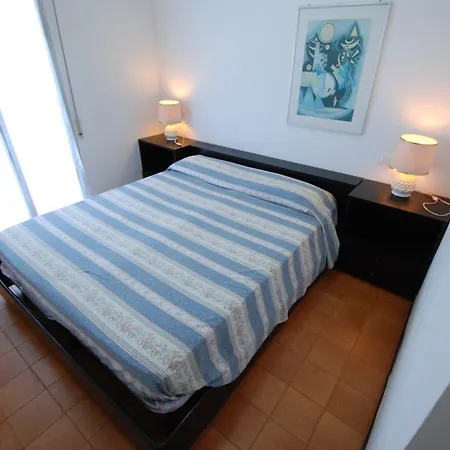 Locazione Turistica Giardino.1 Apartman Fogliano Marina
